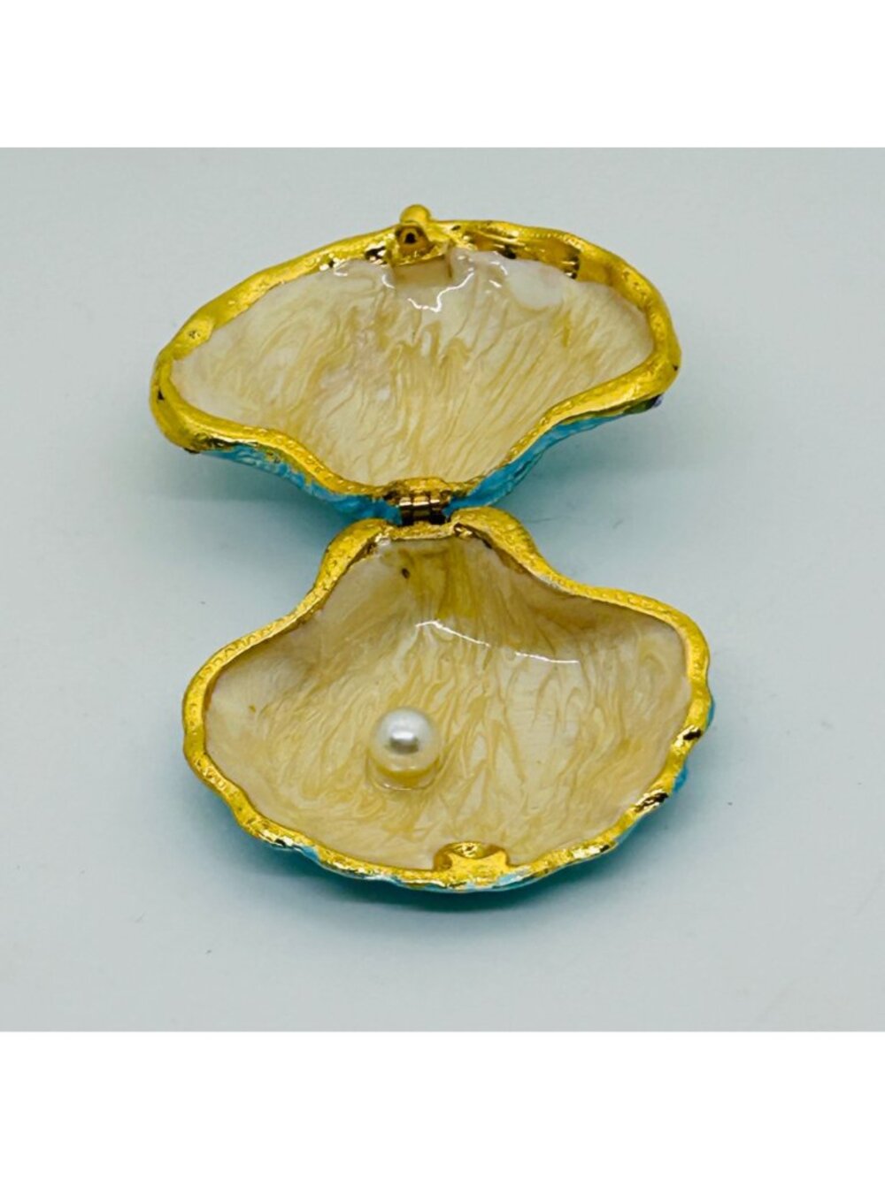 Turquoise Enamel Clamshell Trinket Box With Rhinestones Pearl-Inlaid Interior - Picture 3 of 12